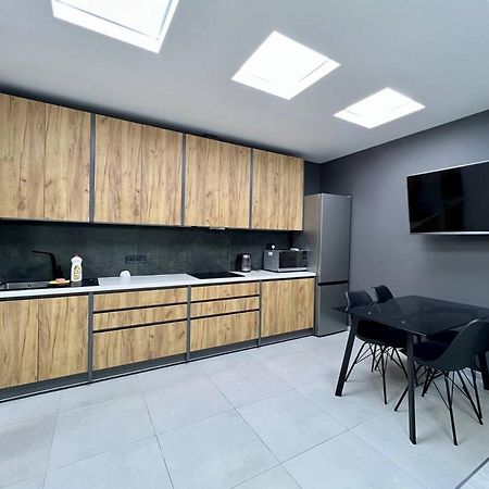 44 Pearl Stylish 1-Bedroom Apartment Odessa Exteriör bild